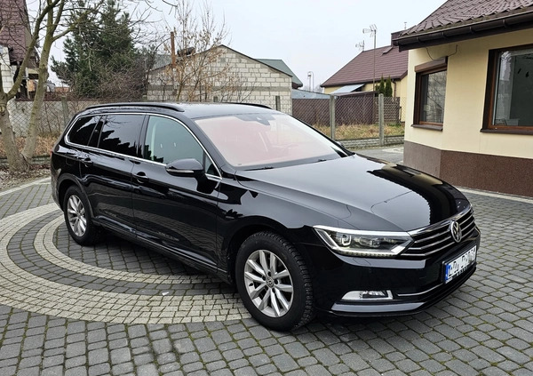 Volkswagen Passat cena 75900 przebieg: 178640, rok produkcji 2018 z Kleczew małe 232